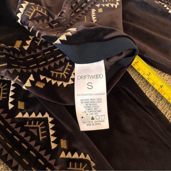 Free People x Driftwood Farrah Embroidered Velvet Pull on Flares S pants flared - Picture 8 of 11